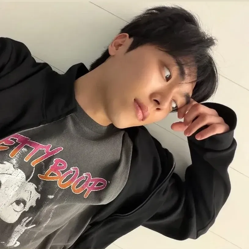 Recent activity shot of Minkyun (ONF)