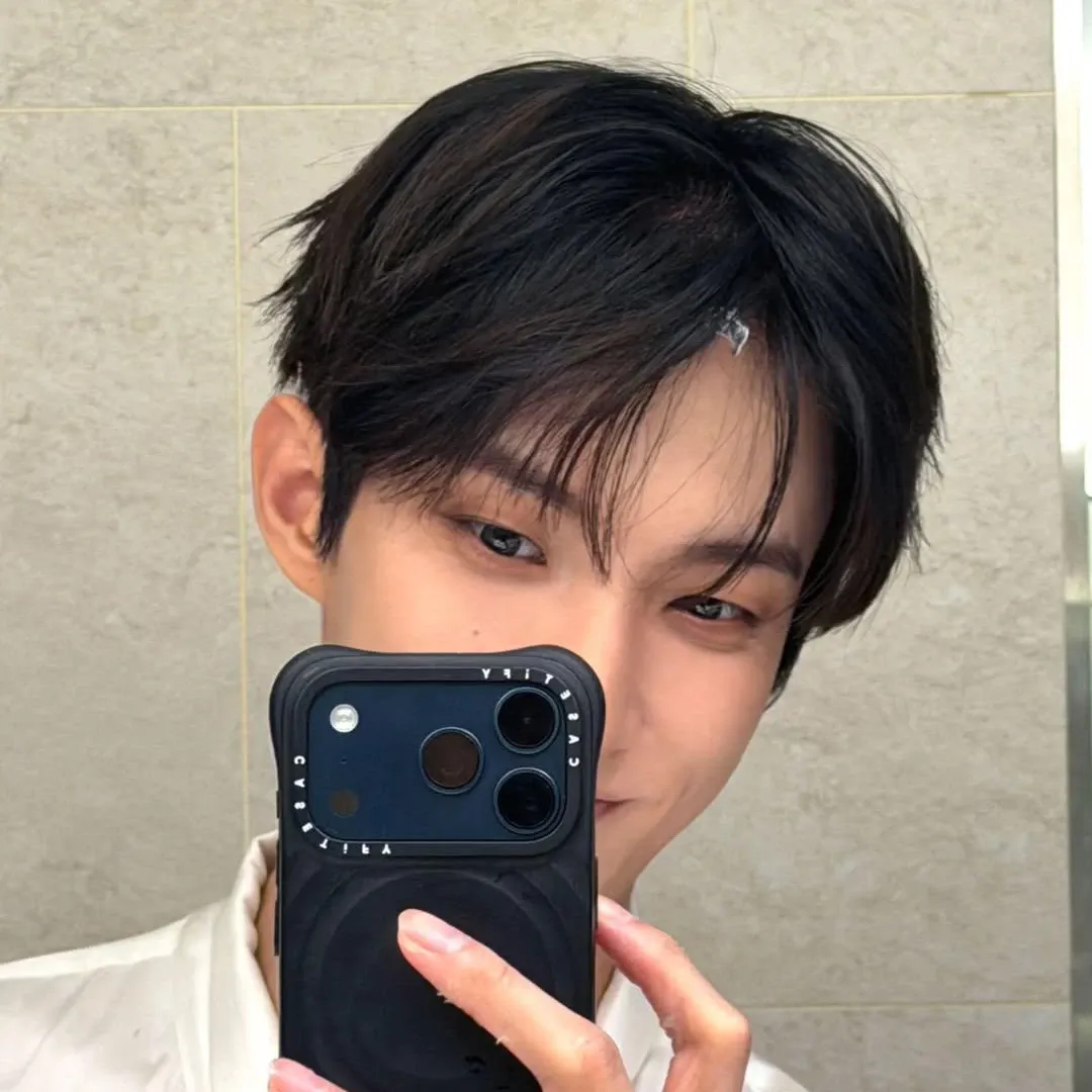 A moment captured by DK (SEVENTEEN)'s fan