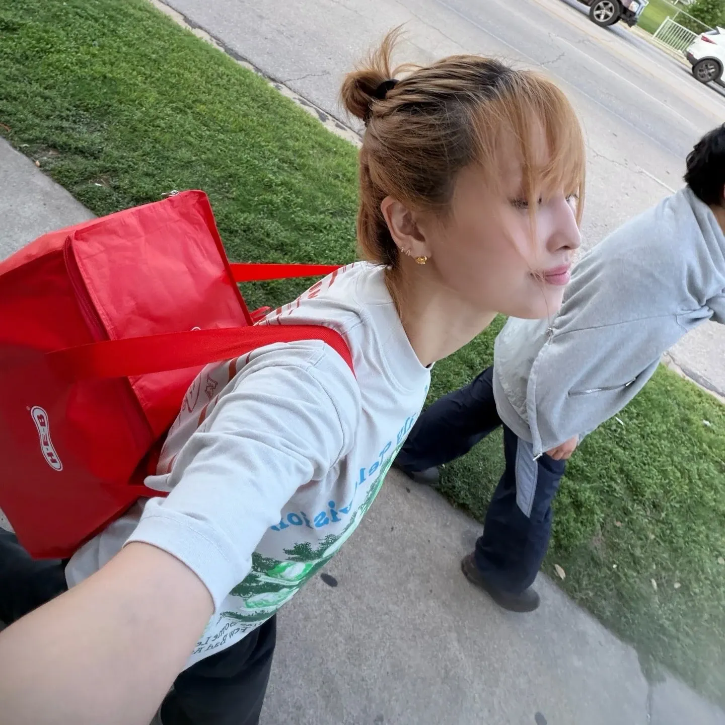 Momo (TWICE)粉絲拍下的瞬間