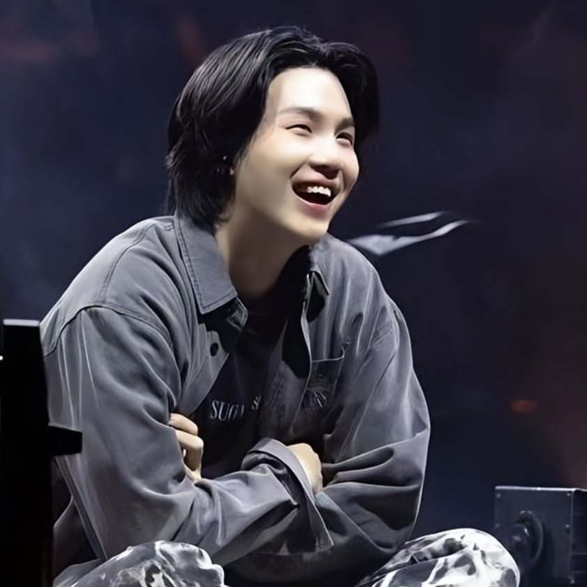 Momen yang diabadikan oleh penggemar SUGA (BTS)