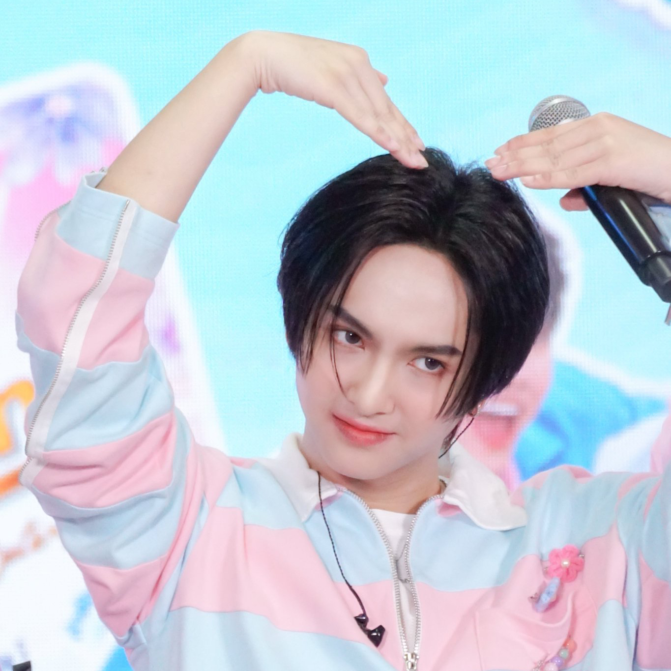 Behind-the-scenes cut of Copper (BUS)