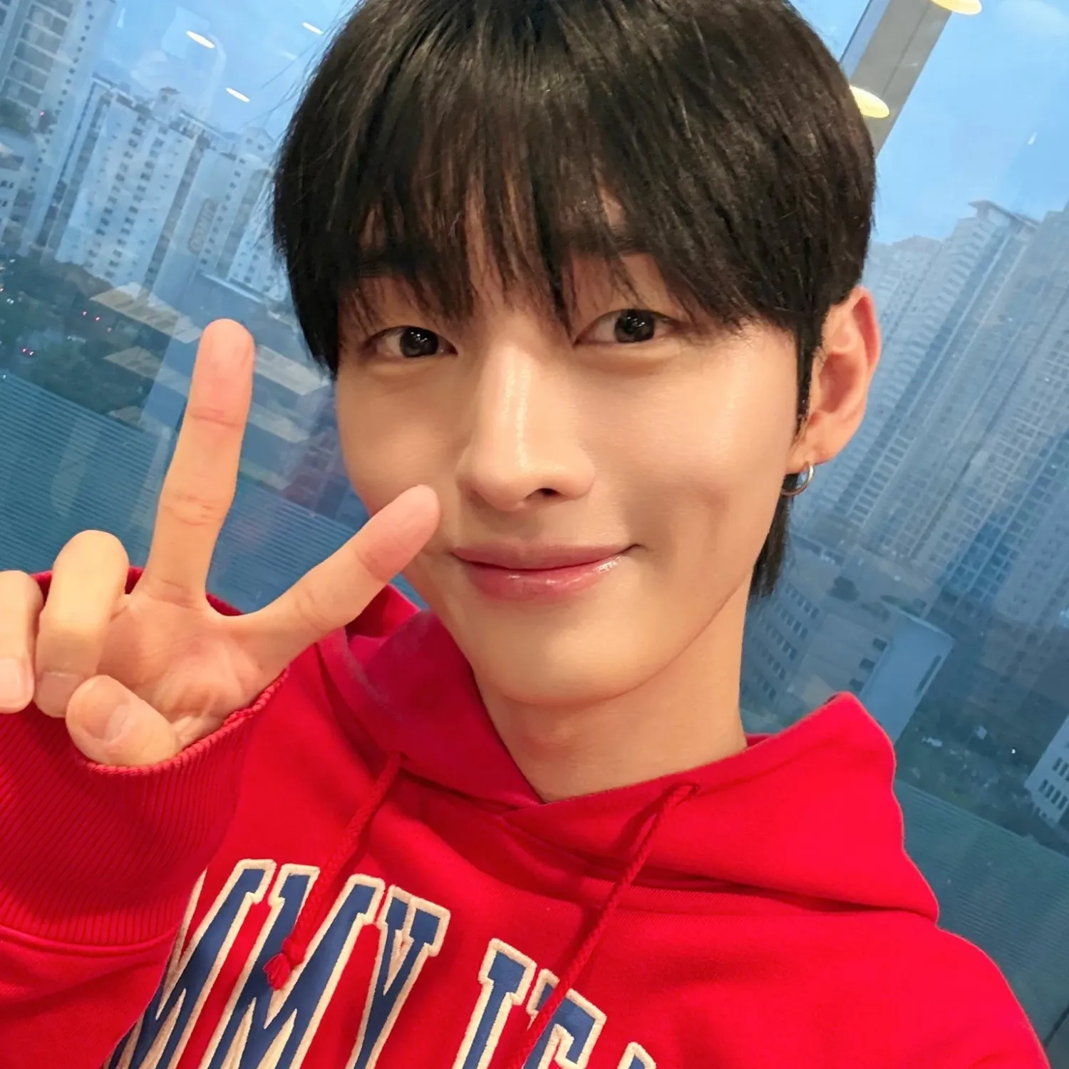 Potret di balik layar Yoon Jisung