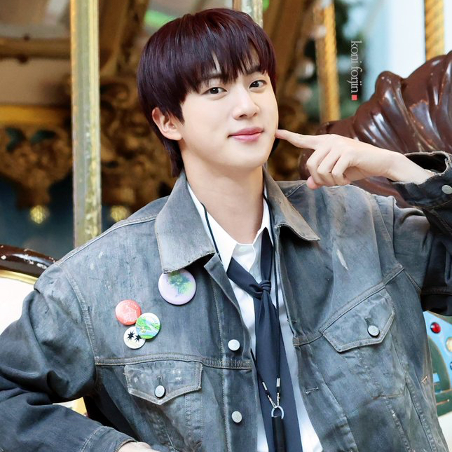 Foto terbaru Jin (BTS)