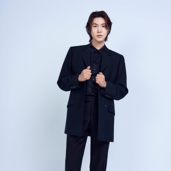 SUGA (防彈少年團)的幕後花絮