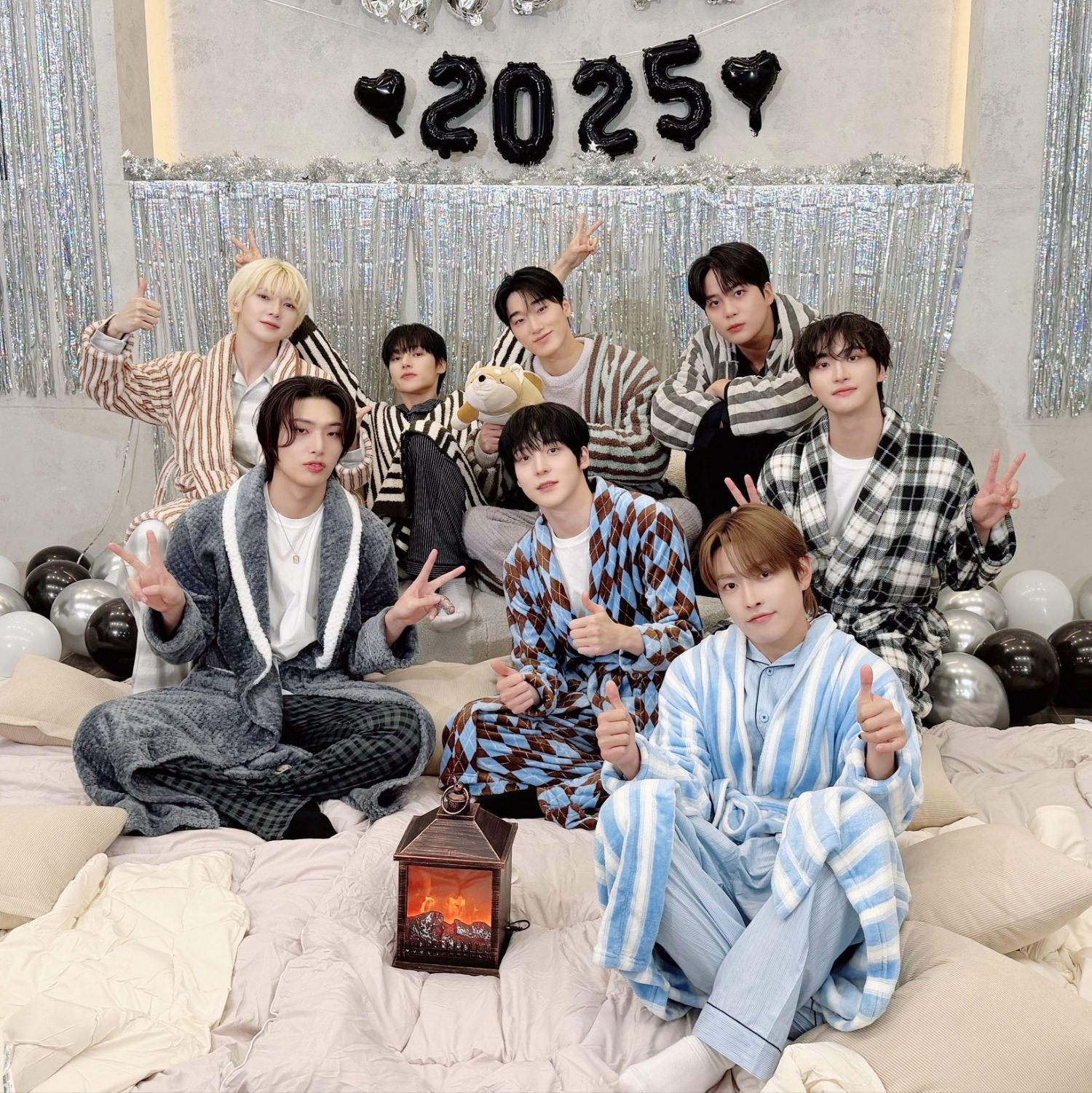 Behind-the-scenes cut of ATEEZ