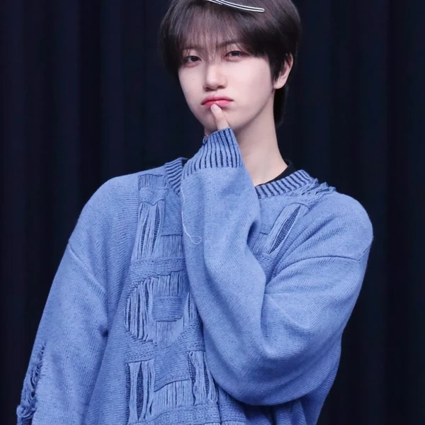 Popular profile image of Wonjin (CRAVITY) selected by votes