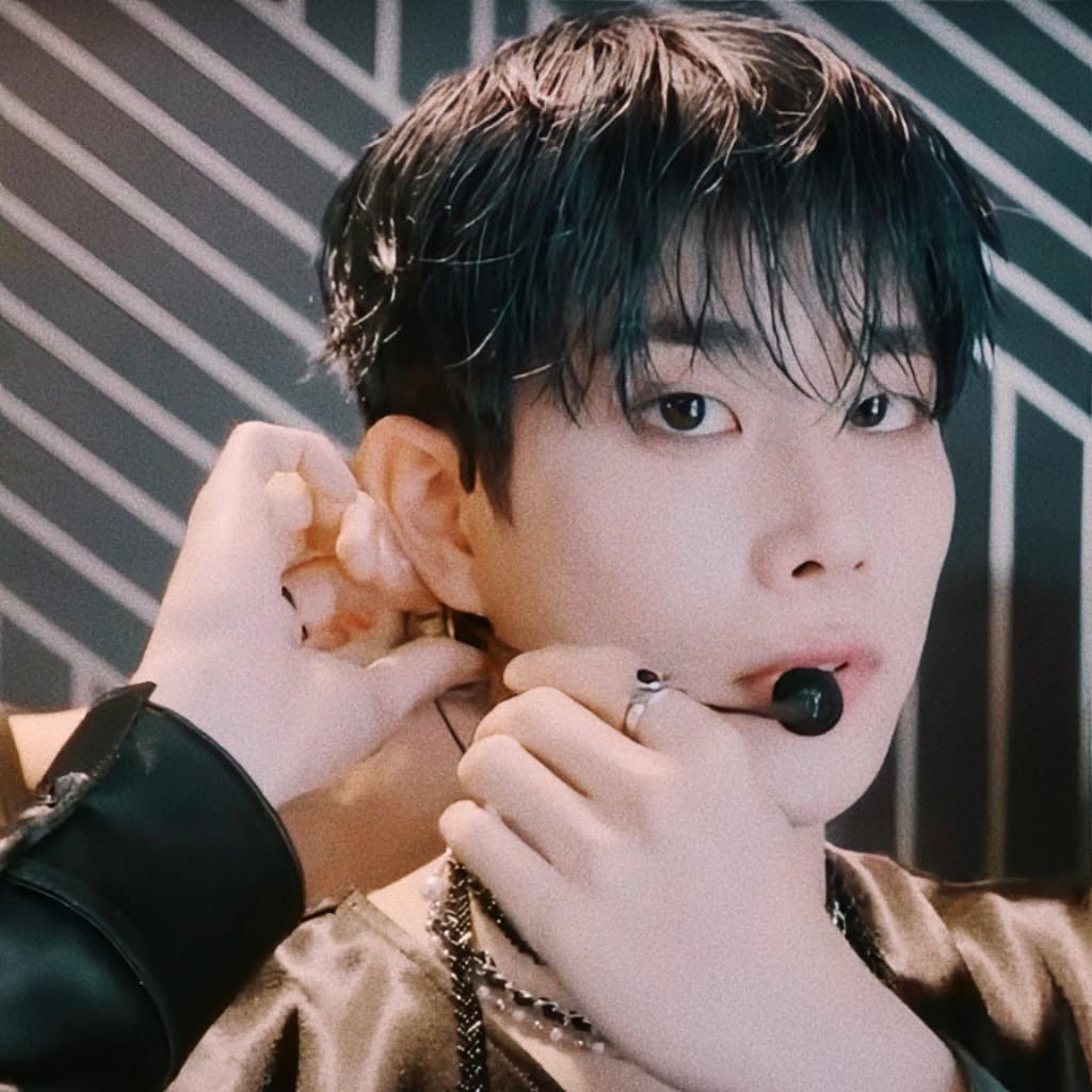 Behind-the-scenes cut of MJ (ASTRO)