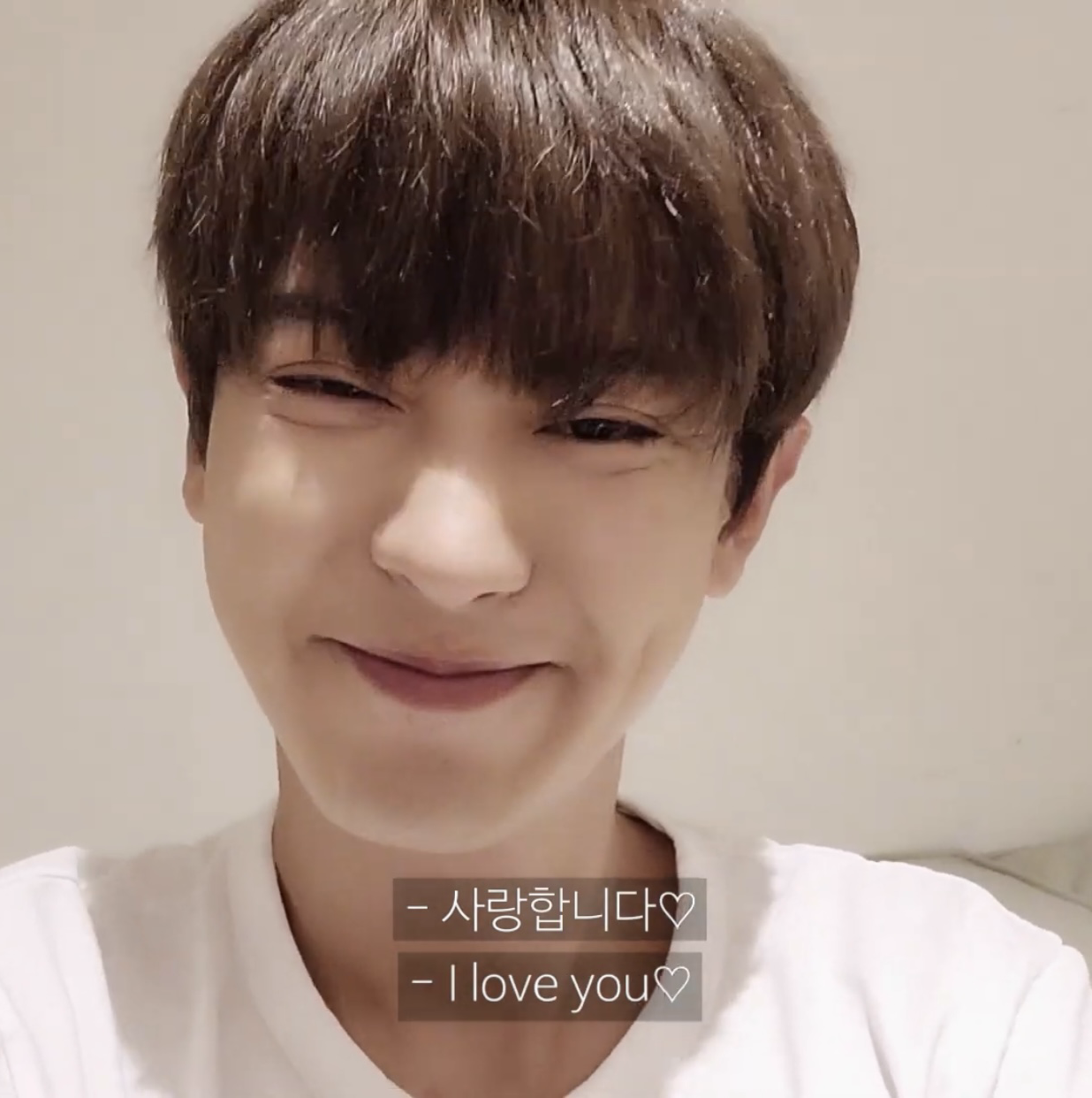 찬열 (EXO)의 비하인드 컷