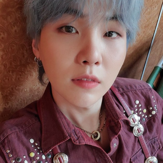 Potret di balik layar SUGA (BTS)