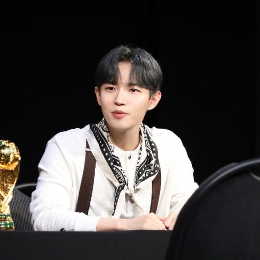 金在奐粉絲拍下的瞬間