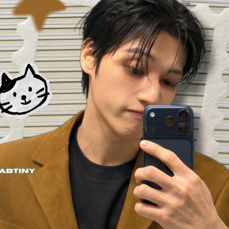 우영 (에이티즈)의 최신 사진