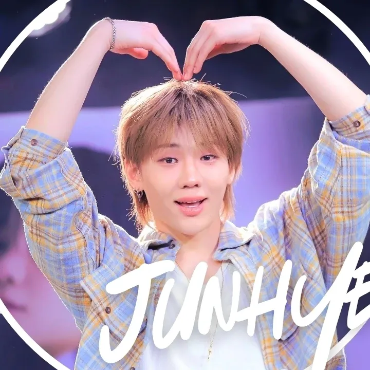 Behind-the-scenes cut of Junhyeok (TNX)