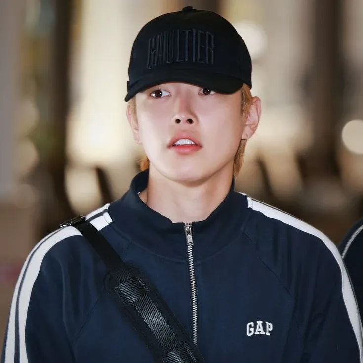 Behind-the-scenes cut of Hongjoong (ATEEZ)