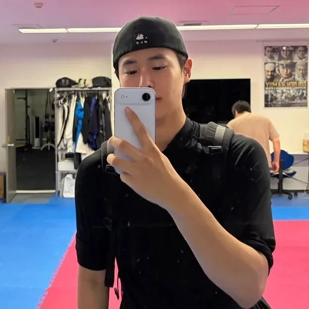 A moment captured by Choi Byungchan's fan