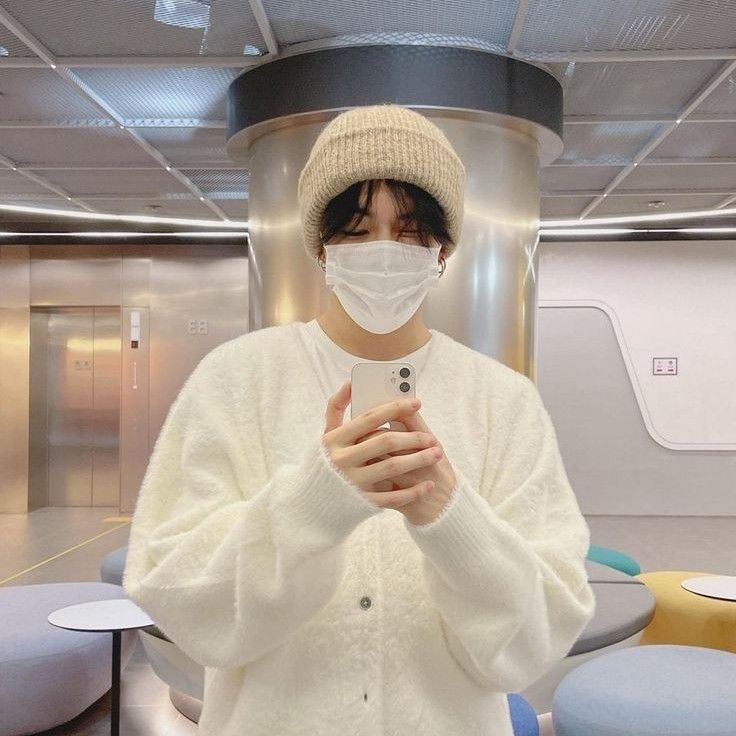 Behind-the-scenes cut of Yoon Jaehyuk (TREASURE)