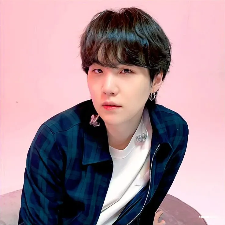 Foto aktivitas terbaru BTS