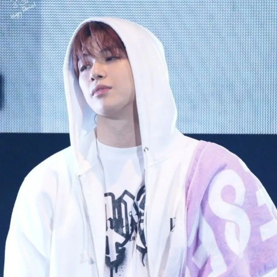 カン・ダニエルの舞台裏ショット