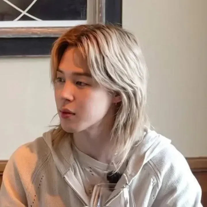 Foto terbaru Jimin (BTS)