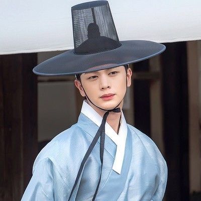 Signature photo of Yook Sungjae (BTOB) capturing their charm