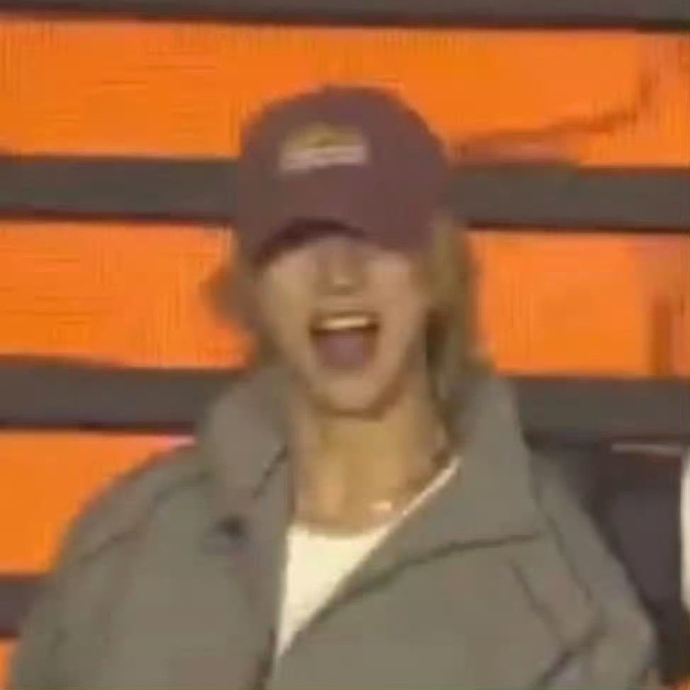 A moment captured by The 8 (SEVENTEEN)'s fan