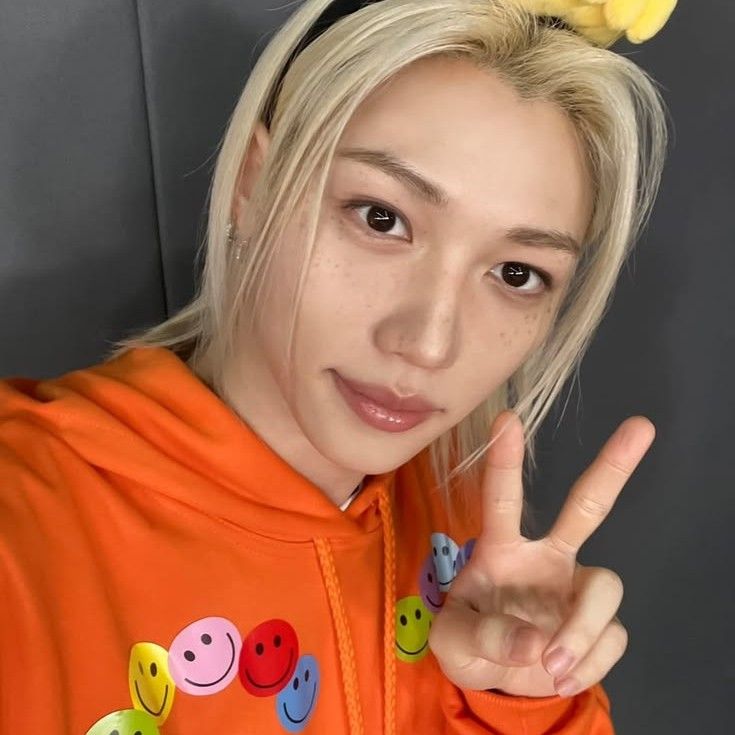 Latest photo of Felix (Stray Kids)