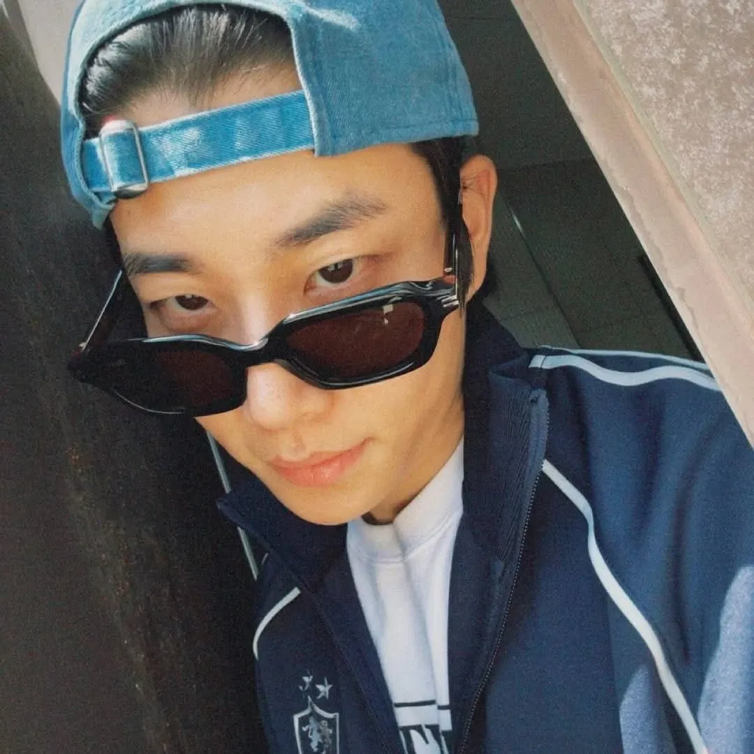 Latest photo of MJ (ASTRO)