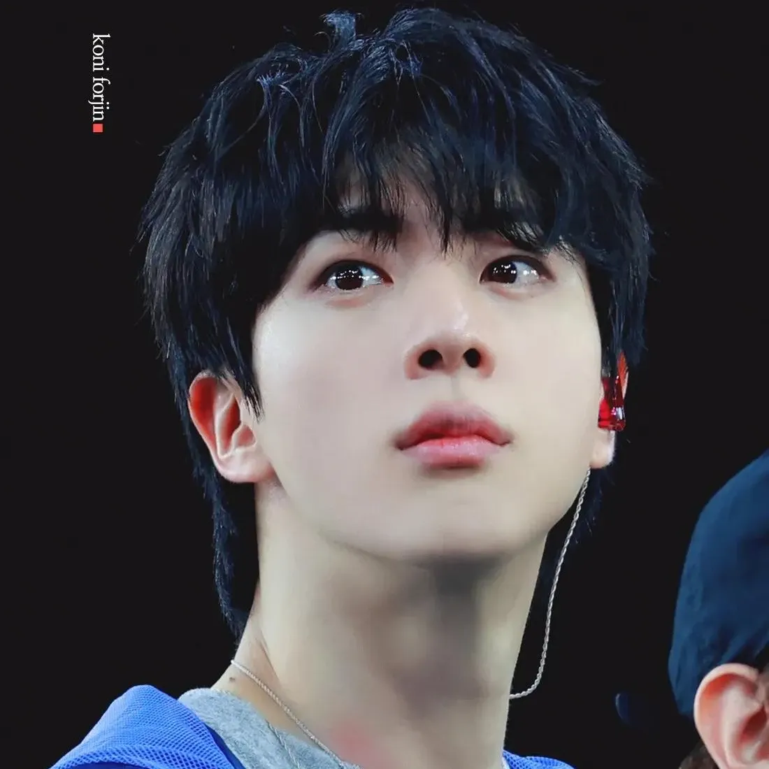 Momen yang diabadikan oleh penggemar Jin (BTS)