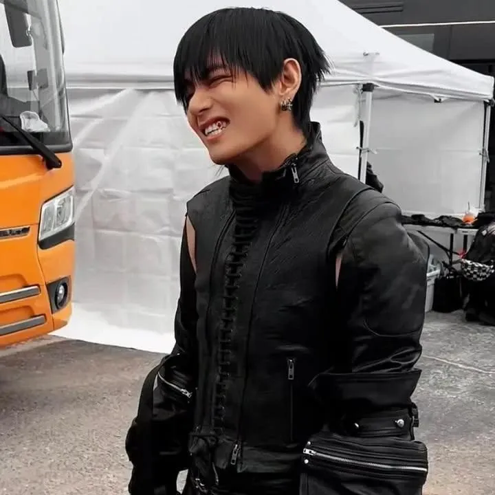 Momen yang diabadikan oleh penggemar V (BTS)