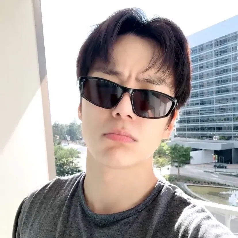 Behind-the-scenes cut of Minhyuk (MONSTA X)