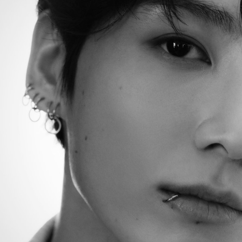 Momen yang diabadikan oleh penggemar Jungkook (BTS)