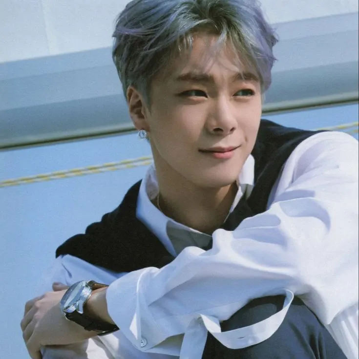 Behind-the-scenes cut of Moonbin (ASTRO)