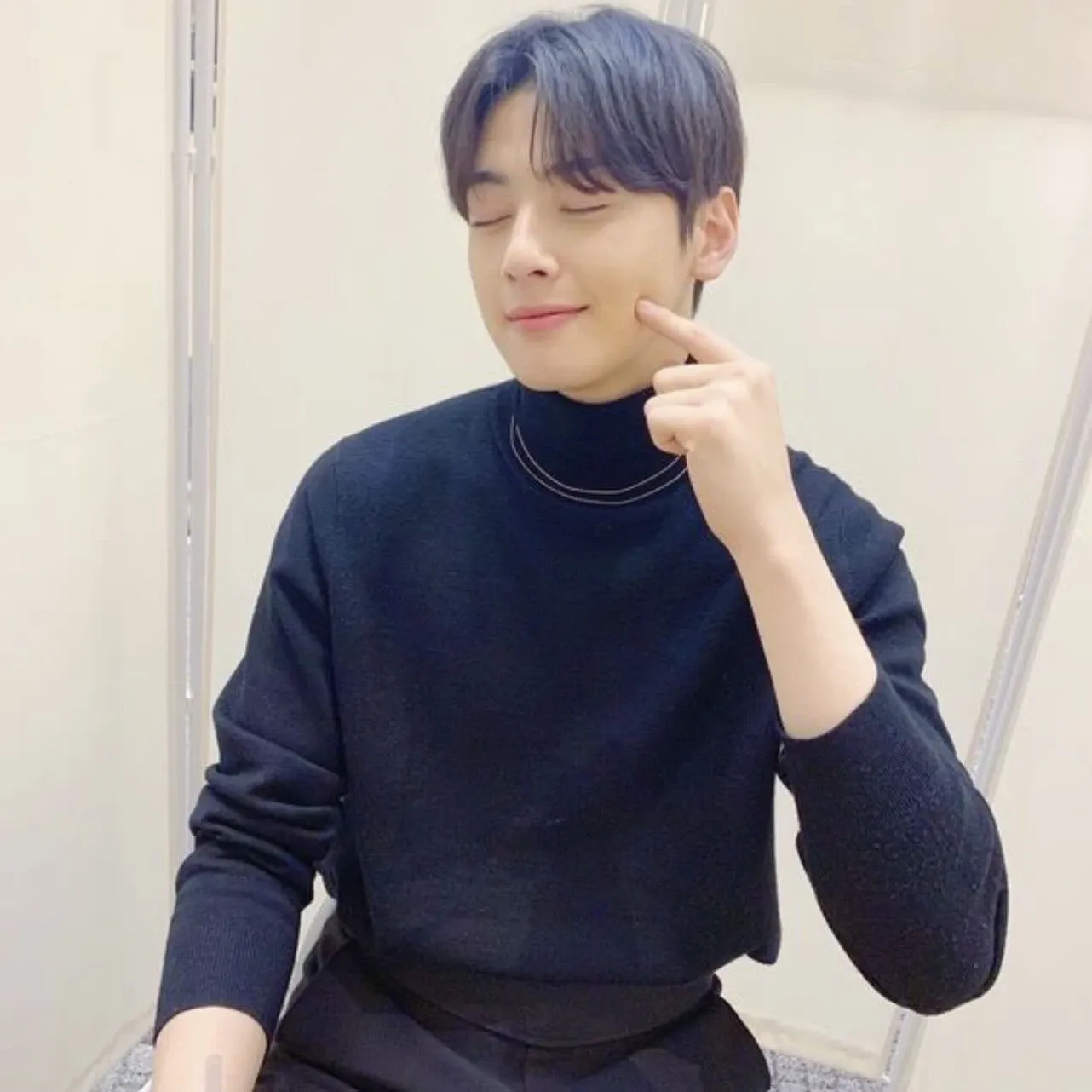 A moment captured by Eunwoo (ASTRO)'s fan