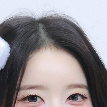 莳恩 (STAYC)的幕后花絮