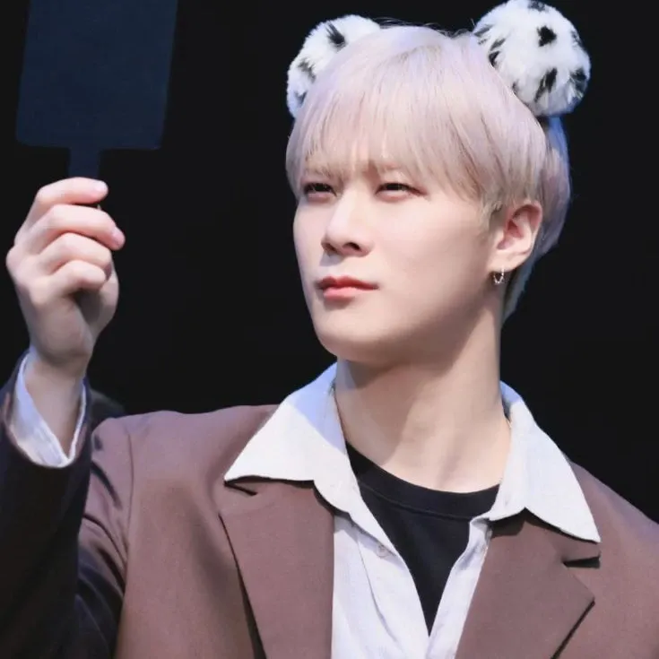 A moment captured by Moonbin (ASTRO)'s fan
