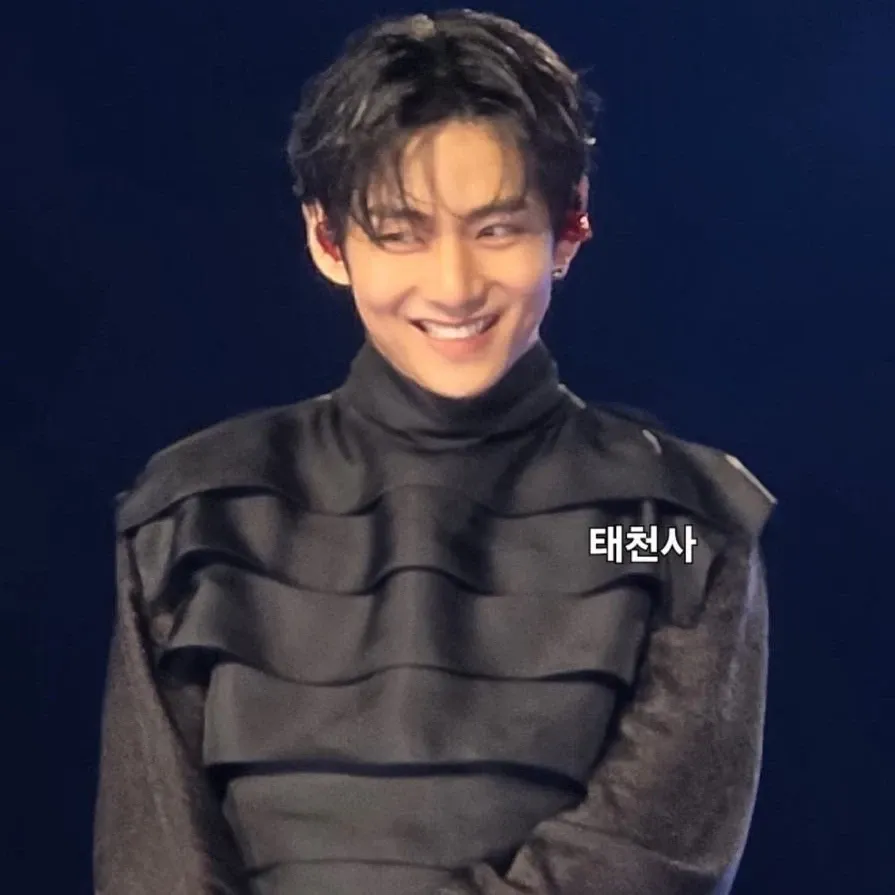 뷔 (방탄소년단)의 비하인드 컷