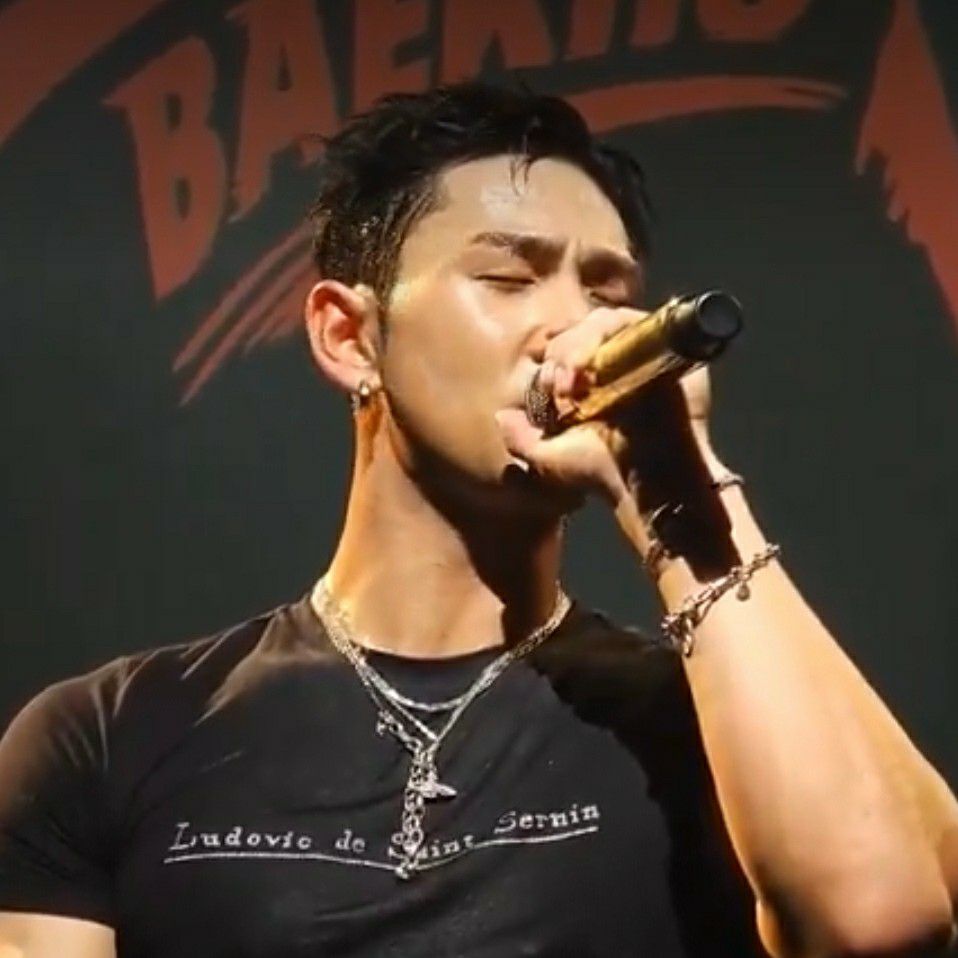 Latest photo of Baekho