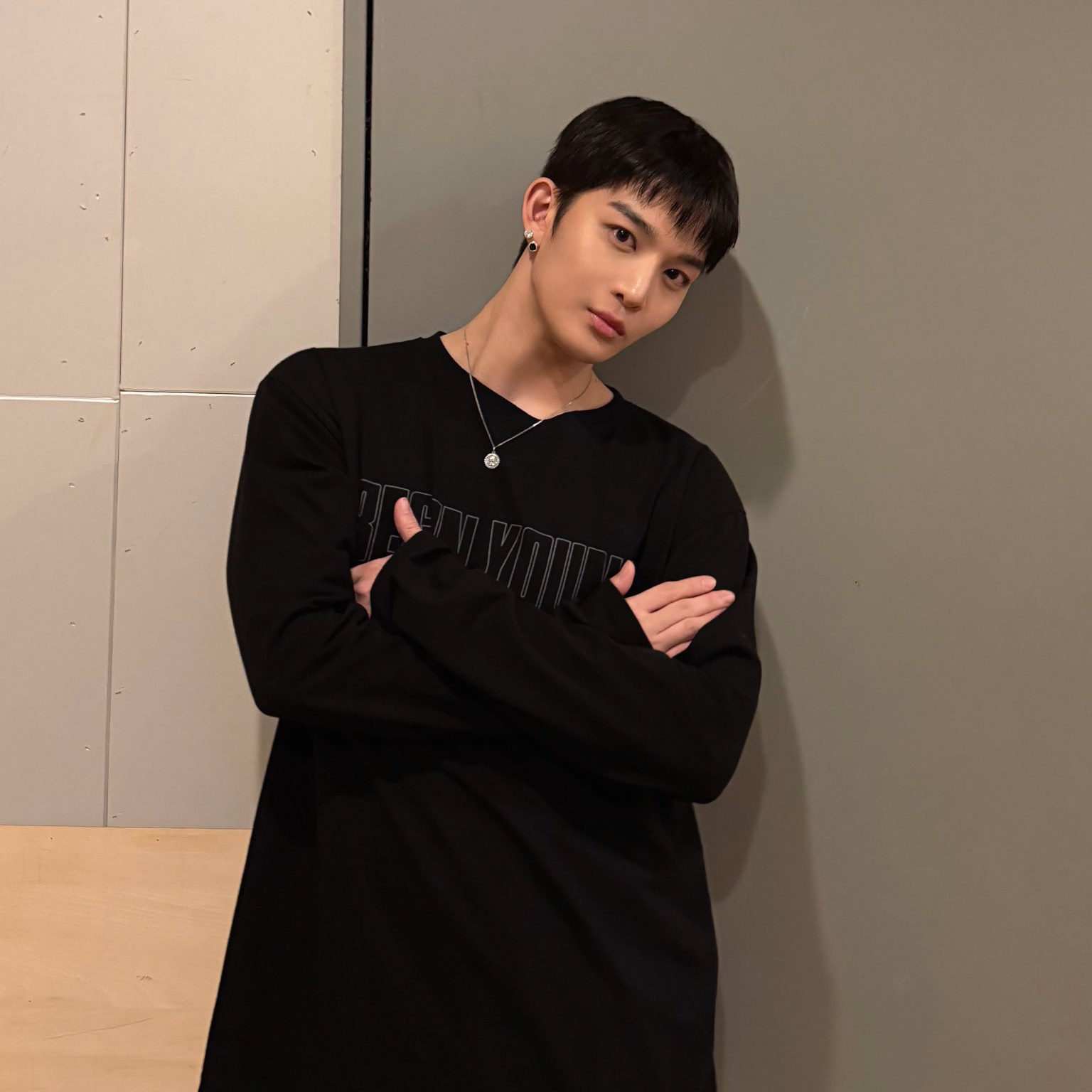 Latest photo of Bae Jinyoung