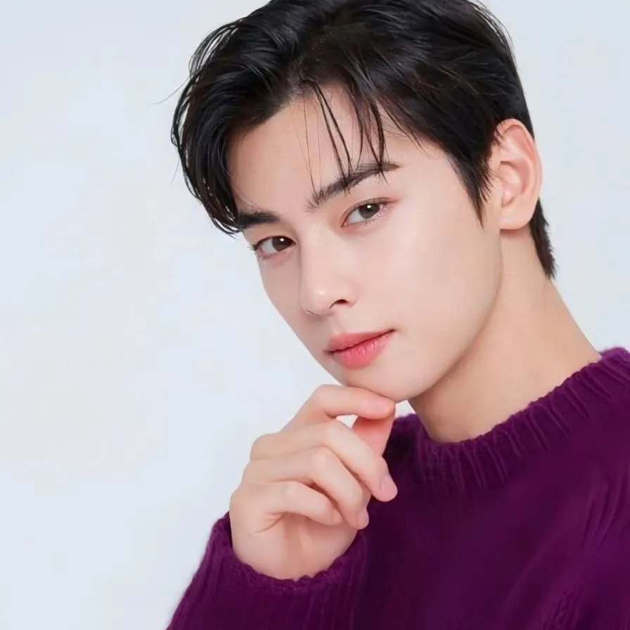 Latest photo of Eunwoo (ASTRO)