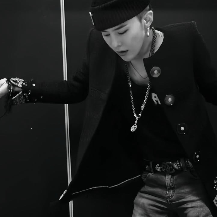G-DRAGON (빅뱅)의 최신 사진