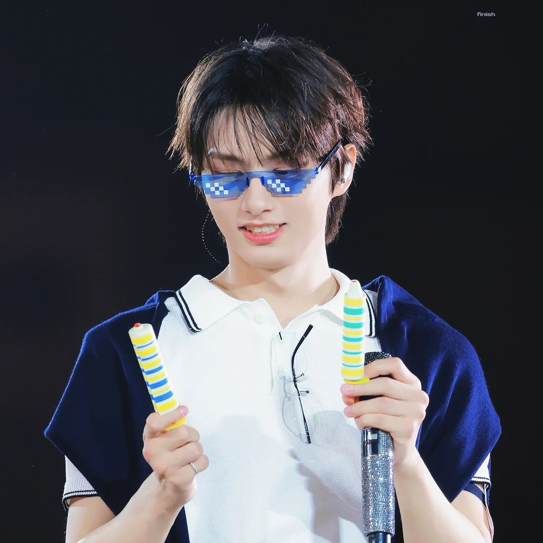 Latest photo of Jun (SEVENTEEN)