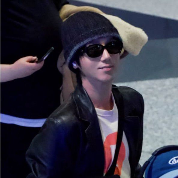 Behind-the-scenes cut of Yesung (Super Junior)