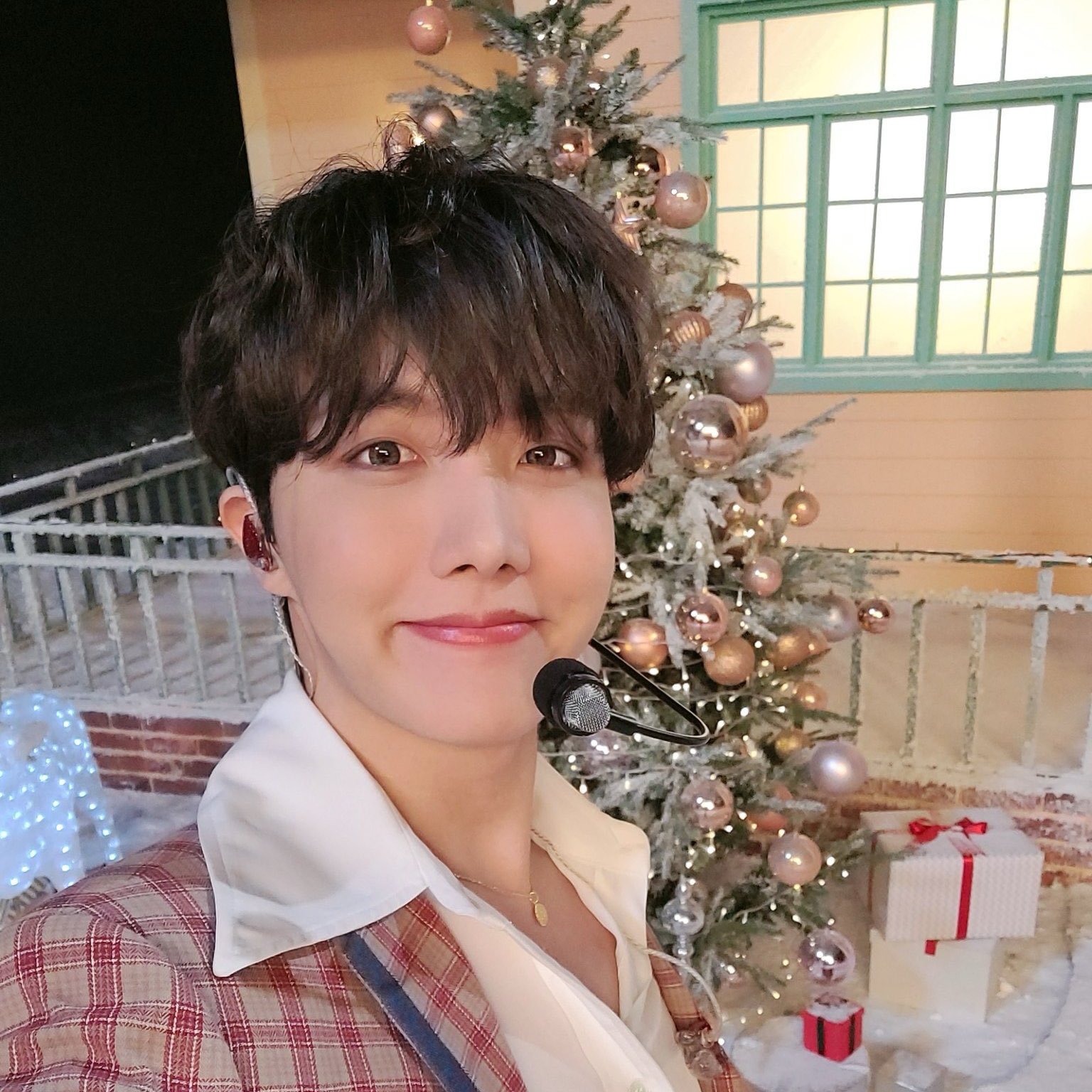 제이홉 (방탄소년단) 최근 활동샷