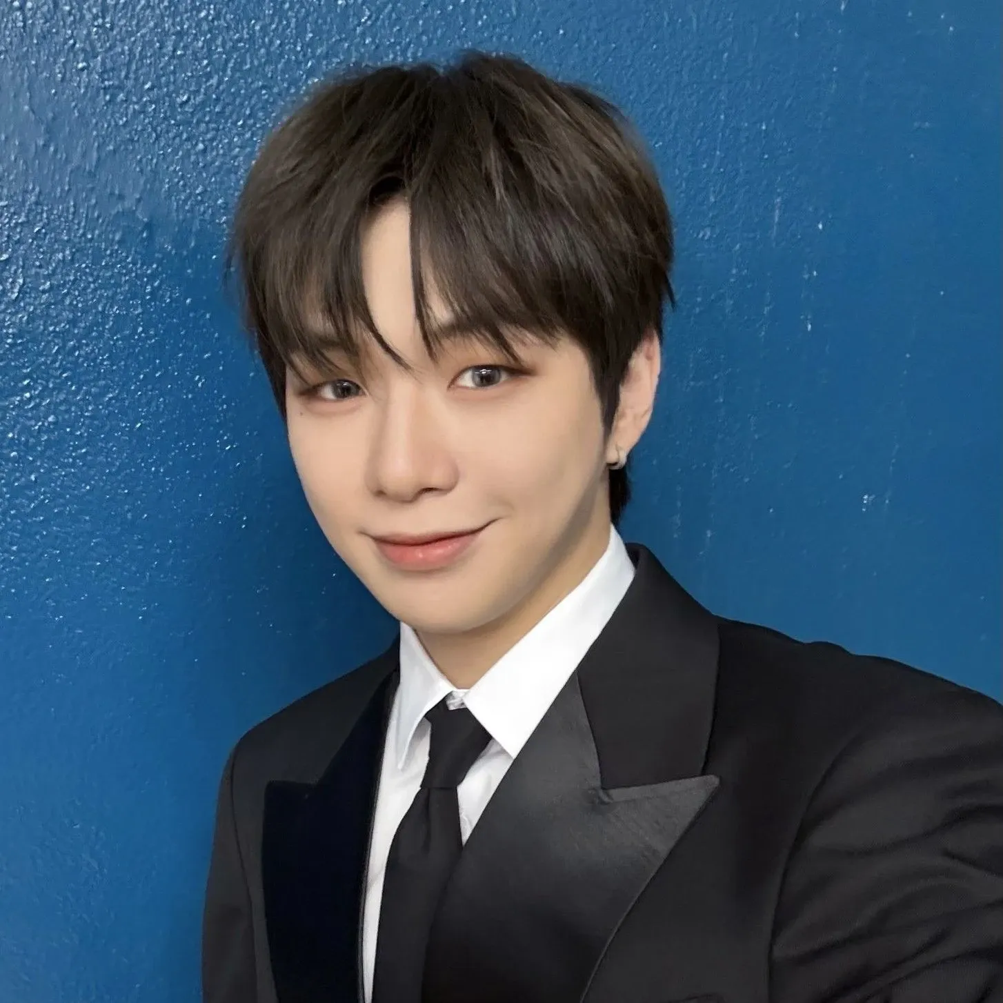 강다니엘의 비하인드 컷