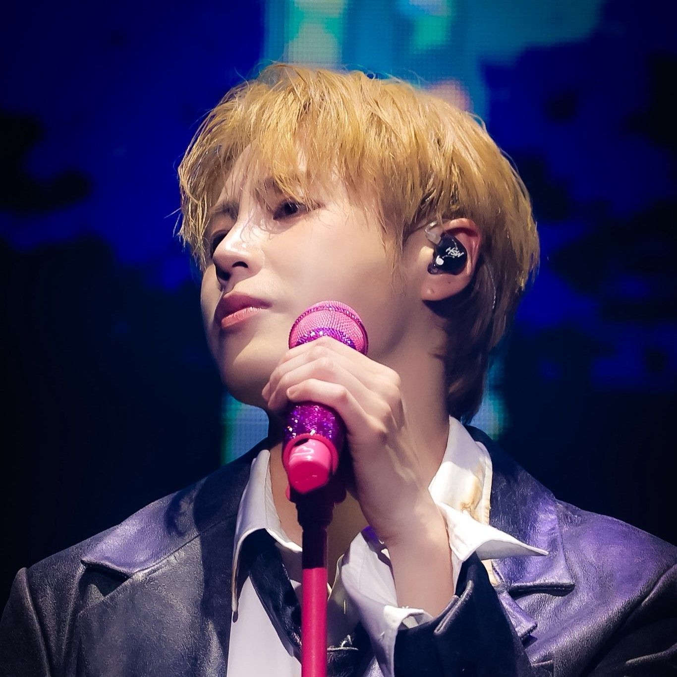 Recent activity shot of Ha Sungwoon