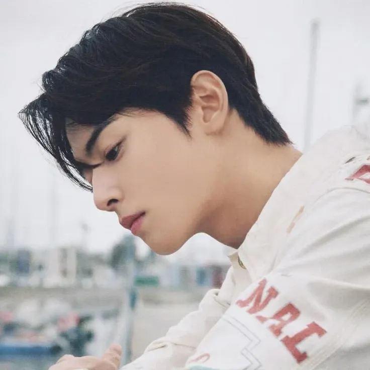 Recent activity shot of Eunwoo (ASTRO)