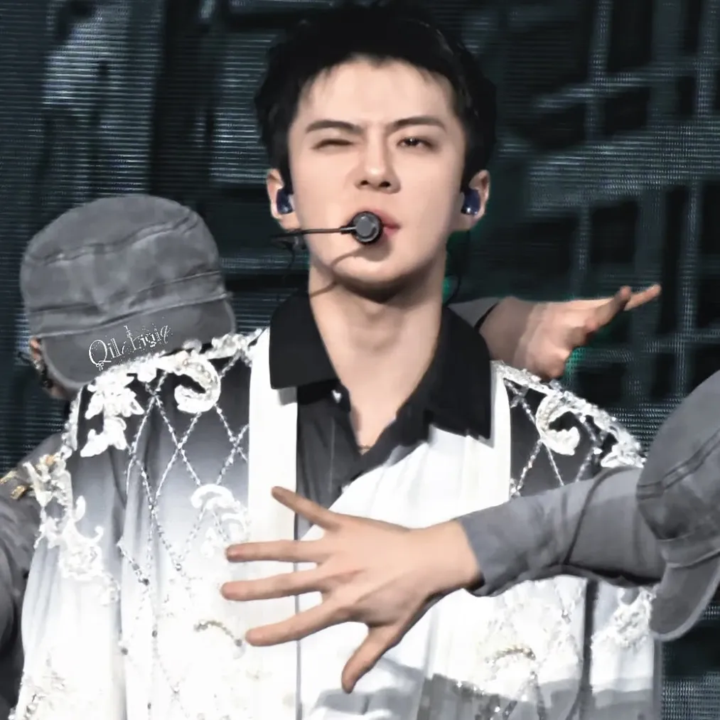 世勳 (EXO)粉絲拍下的瞬間