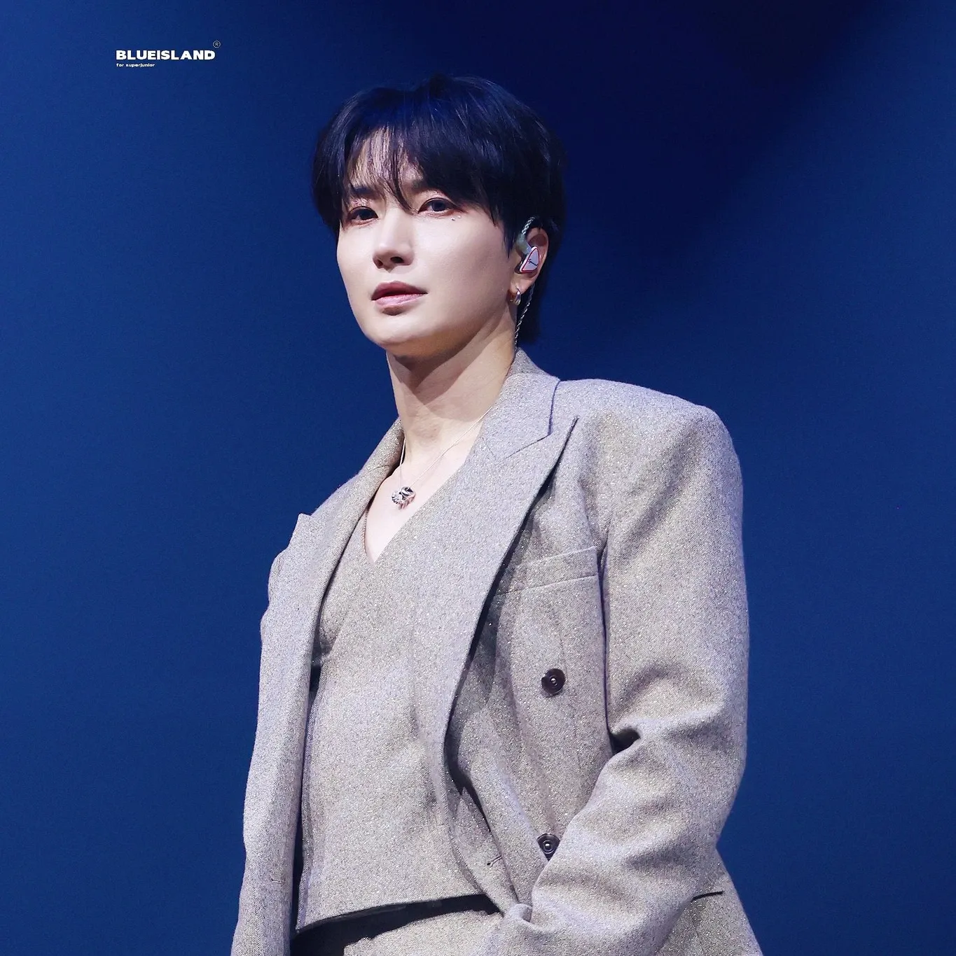 A moment captured by Leeteuk (Super Junior)'s fan