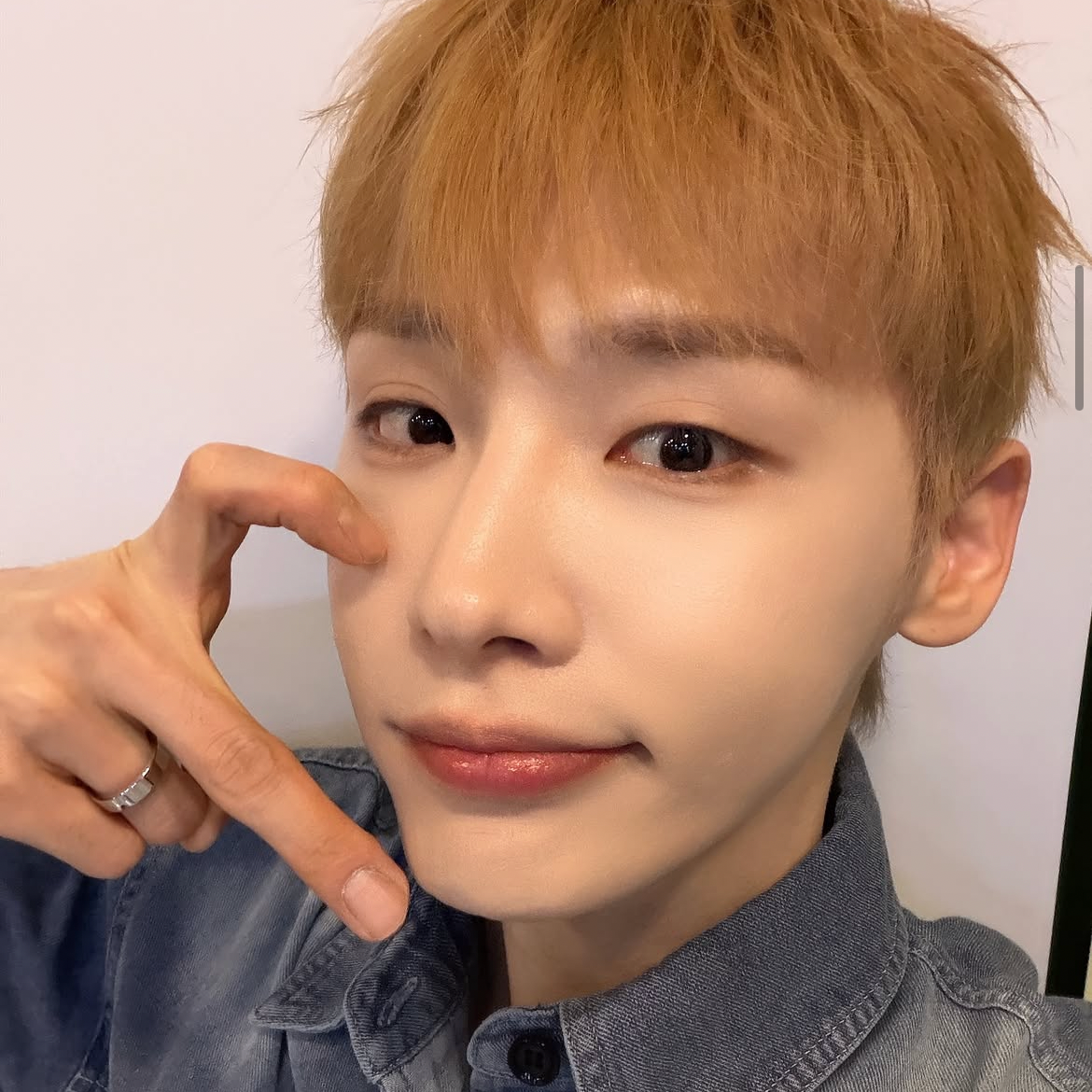 Latest photo of Jeon Woong (AB6IX)