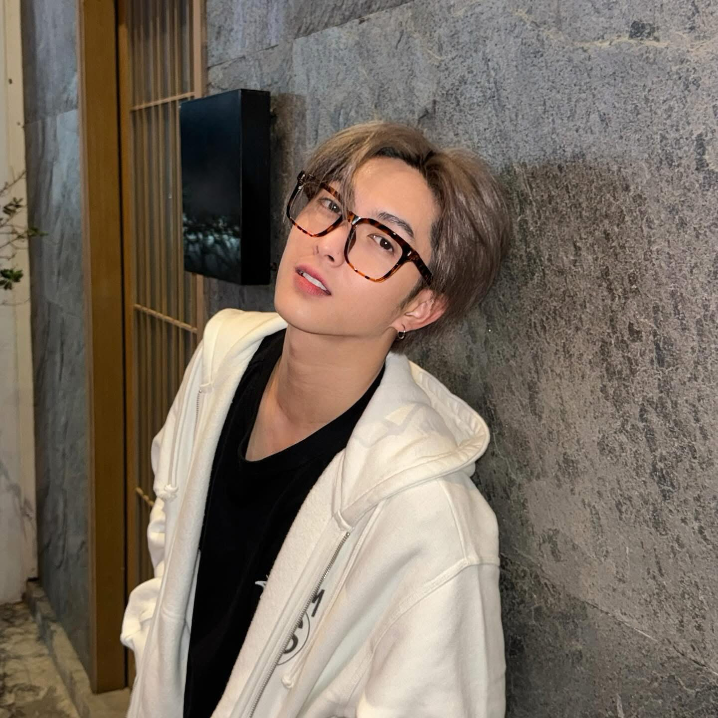 Latest photo of Copper (BUS)