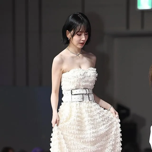 Foto aktivitas terbaru Sakura (LE SSERAFIM)